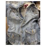 Vanity Fair Denim Jacket sz L seems a smaller