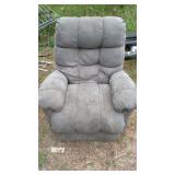 Recliner house