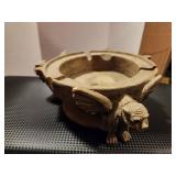 Dragon Ashtray has chipping
