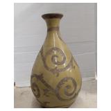 Heavy vase