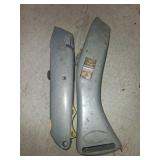 2 utility knives