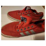 Adidas sz 9 shoes