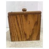 oak wood lidded container