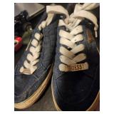 Guess Sz 7 Shoes used