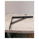Metal brace bracket