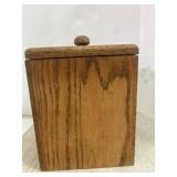 Oak box container