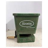 Scottï¿½s Easy Hand Held Seed Thrower