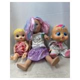 Lot of dolls