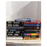 Lot Of Dean R Koontz Books T1