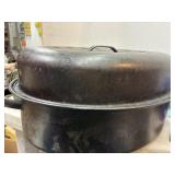 Large Enamel Roasting Pan t1