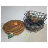 Hanging Baskets & Coconut Liners