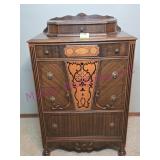 Broyhill Dresser Chest of Drawers