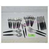 Vtg Cutlery Set (Black Handle)