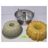 (3) Cake/Bundt Pans