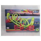TRIKO CAR TRACK FIR RACING WITH 2 CARS LOOKS NEW