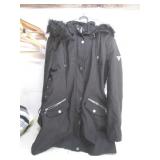 GUC WOMENS SIZE XL FAUX FUR TRIM HOODED PARKA