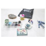 LOT SMALL COLLECTIBLES, ROCKS, TOYS, ETC