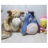 GUC LARGE WINNIE THE POOH + FRIENS TOYS