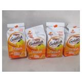 LOT 4 SEALED FOLDFISH CHEDDAR BB: 09 MAR 2026