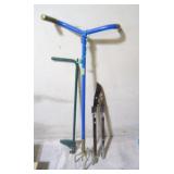 WEED PULLING & GARDEN TOOLS