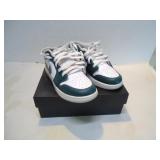 GUC NIKE AIR JORDAN SIZE 5.5Y