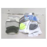 LOT VARIOUS NEW SOCKS
