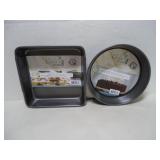 LOT 2 CHLOE KITCHEN SMALL CAKE  PAN
