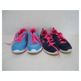 LOT GUC LADIES/ GIRLS  SNEAKERS SIZE 5.5, 6.5