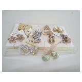 LOT VARIOUS CLIP ON EARRINGS