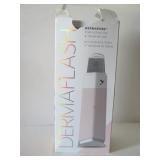 OPEN DAMAGE B0X DERMAFLADH PORE EXTRACTOR