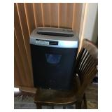 Fellows Paper Shredder Works