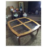 Coffee Table With Glass Inlay 16"x40"x40"