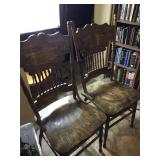 4 Wooden Chairs