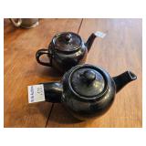 Teapots x2 Ceramic 7"x4" 7"x3"