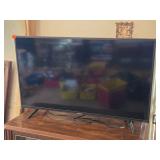 Hiisense Roku TV. Works, 39' Screen