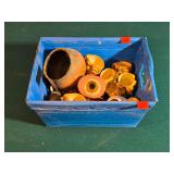 Pottery & Ceramic Figurines