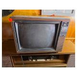 Vtg General Electric 18' Television, Powers On