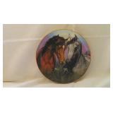 Love Conquers All Plate #J7039 8ï¿½