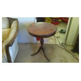 Wooden Pedestal Side Table 26'x19.5' Dia.