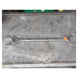 Pittsburgh 2-1/2' Wrench