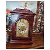 Mantle Clock With Beveled Glass Door Works