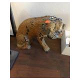 Ceramic Leopard Figure, Damaged 16'x21'