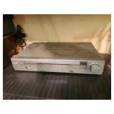 Hitachi AM/FM Stereo Tuner