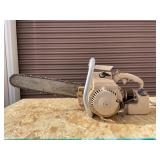 Poulan Super 33 'S 33' Chainsaw