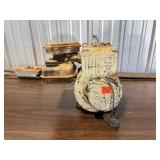 Briggs & Stratton Engine 61102 , Has Compression