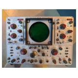 TYPE 565 DUAL-BEAM OSCILLOSCOPE NO PROBES