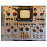 TYPE R556 DUAL-BEAM OSCILLOSCOPE NO PROBES