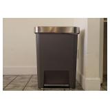 Trash Can With Flip Up lid