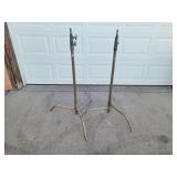 2 Norms Tripods