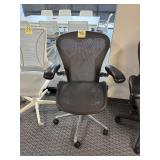 Task Chair - Herman Miller Aeron, Size B